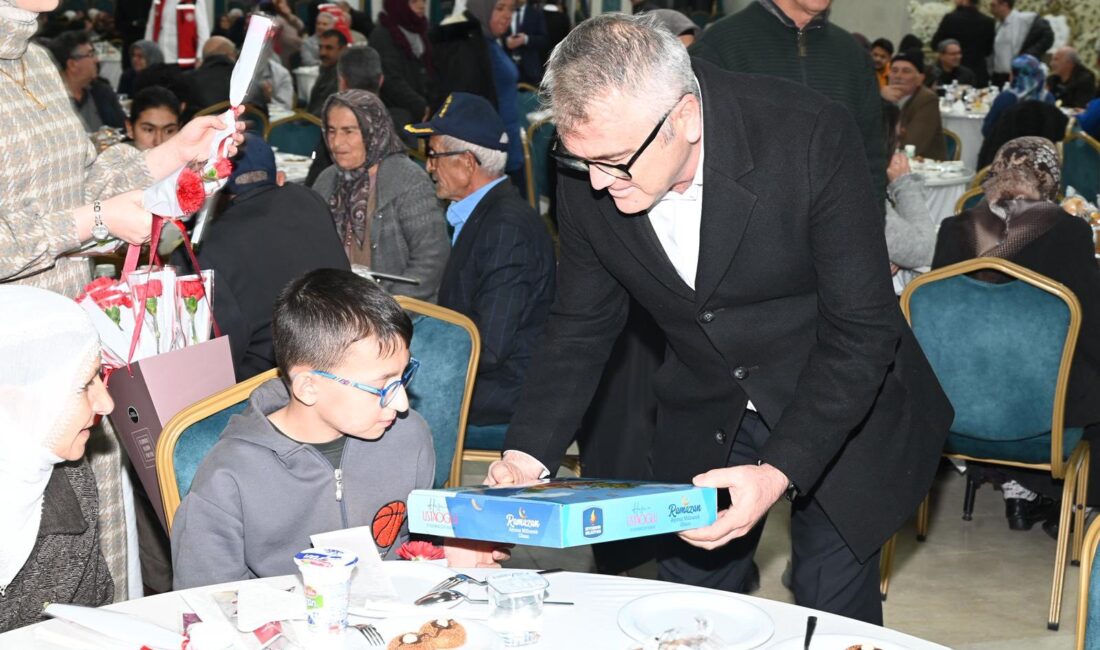 Seydişehir Belediyesi tarafından şehit aileleri ve gaziler onuruna iftar programı
düzenlendi.