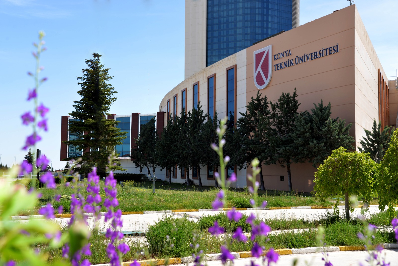 Kamu-Üniversite-Sanayi iş birliği kapsamında Konya Teknik Üniversitesi (KTÜN) 2025 yılı
içerisinde