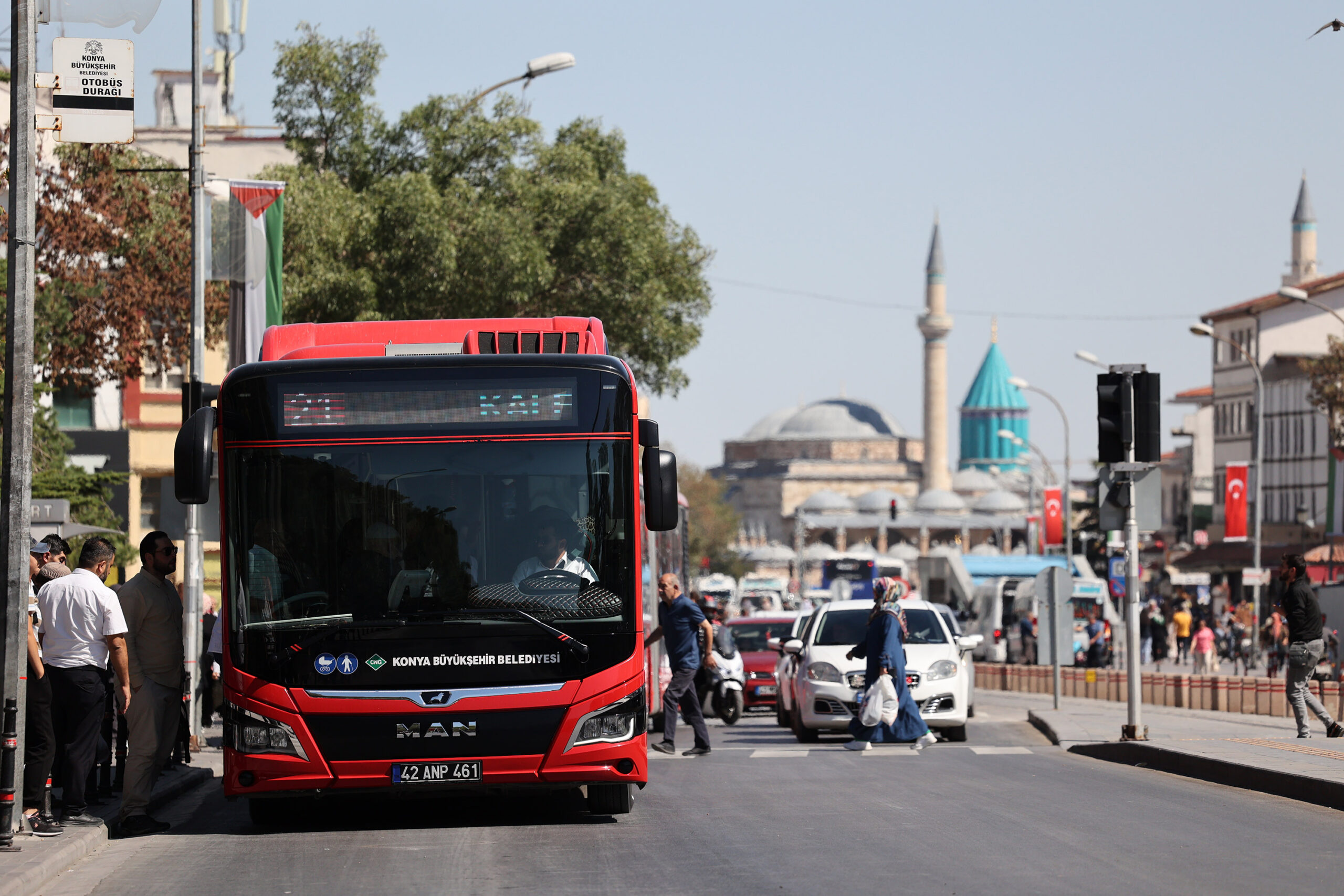 Artan maliyet baskısı, yerel yönetimlerin ulaşım politikalarını yeniden şekillendiriyor. Bu